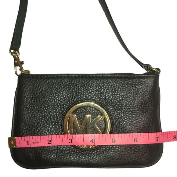 Michael Kors Black Leather Wristlet Bag Purse - Picture 4 of 8